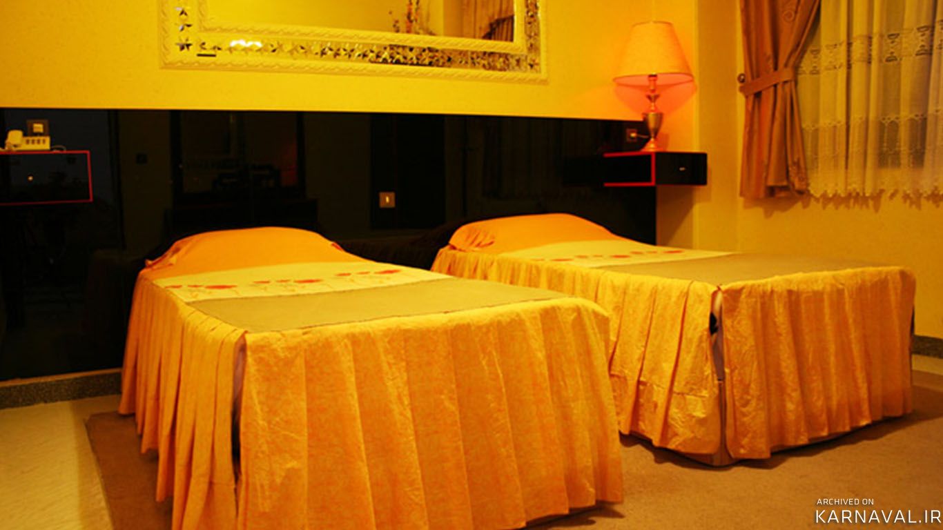 https://media.karnaval.ir/uploads/2024/12/4180.jpg