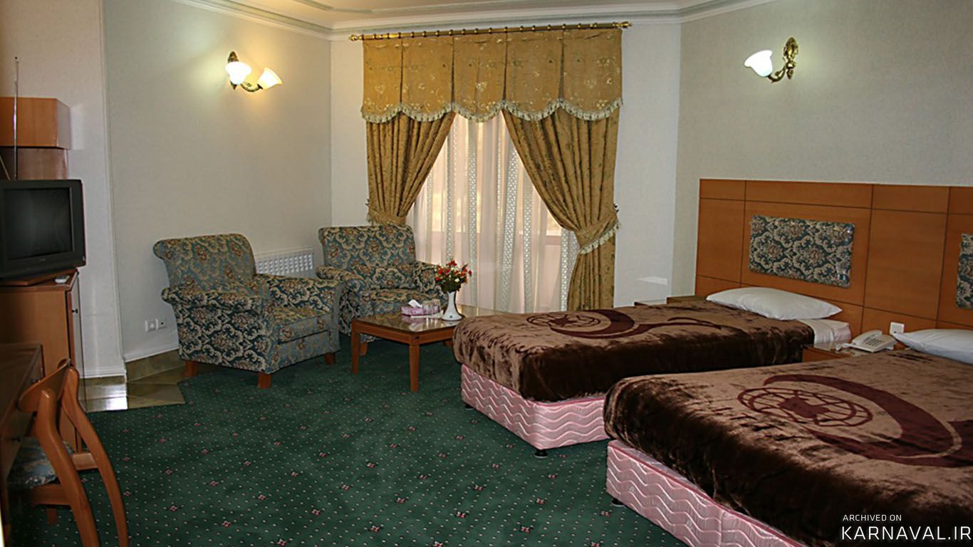 https://media.karnaval.ir/uploads/2024/12/5630.jpg