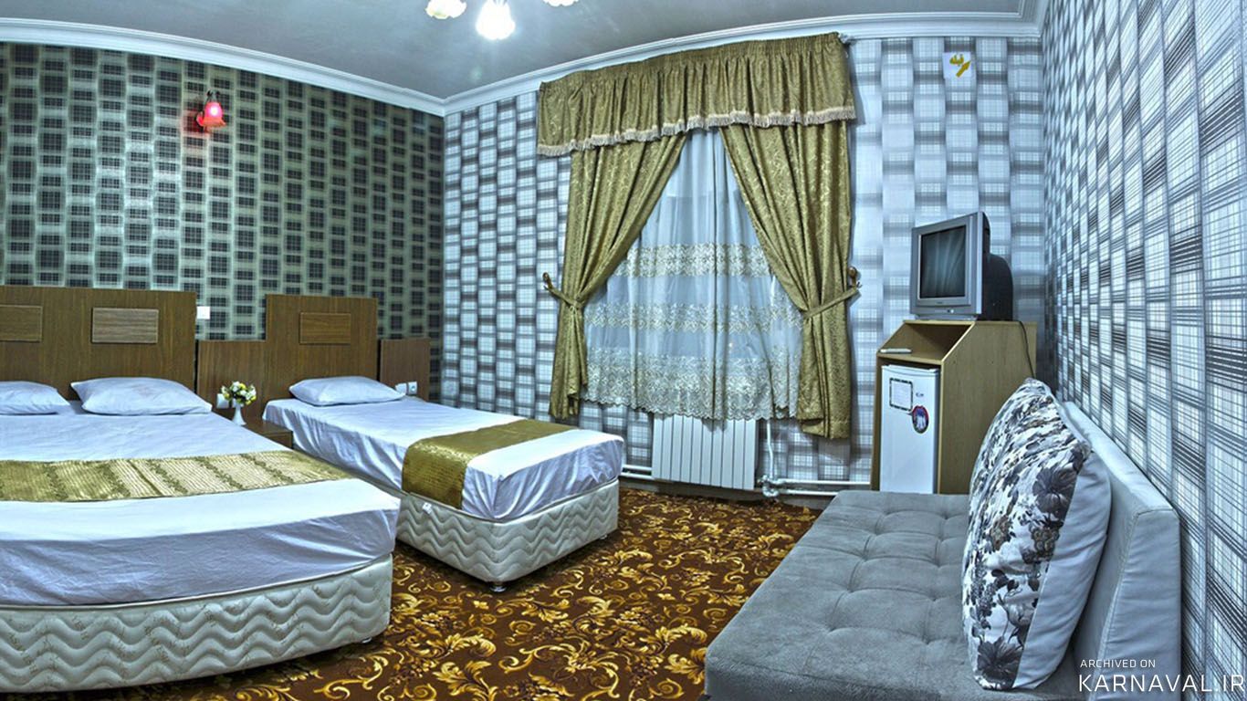 https://media.karnaval.ir/uploads/2024/12/6145.jpg
