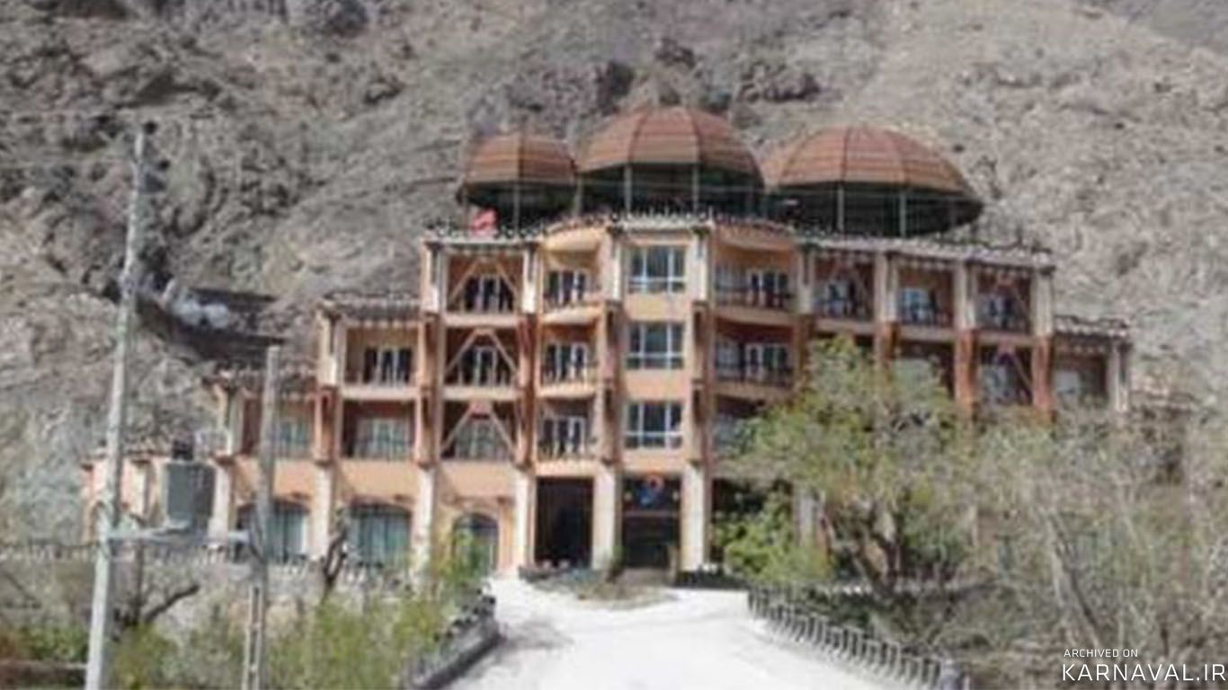 https://media.karnaval.ir/uploads/2024/12/6610.jpg