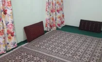 اقامتگاه بومگردی یاشیل همدان اقامتگاه بومگردی یاشیل همدان