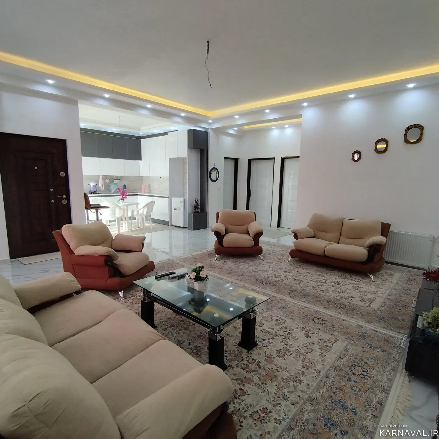 ویلا نسترن زیبا کنار ویلا نسترن زیبا کنار
