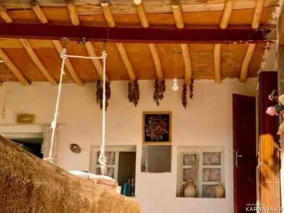 اقامتگاه بوم‌گردی ورشیو(اتاق آسمان آبی) نطنز
