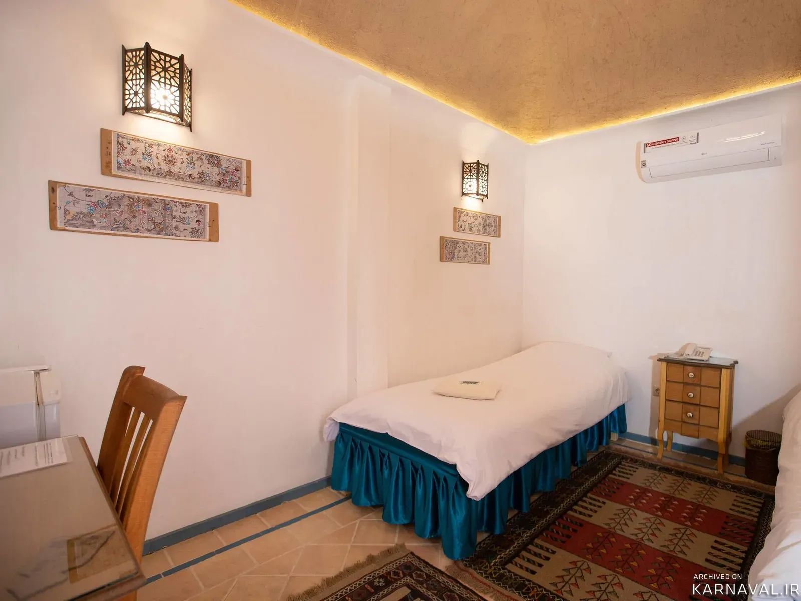 هتل سنتی باباافضل (اتاق ترنج) کاشان