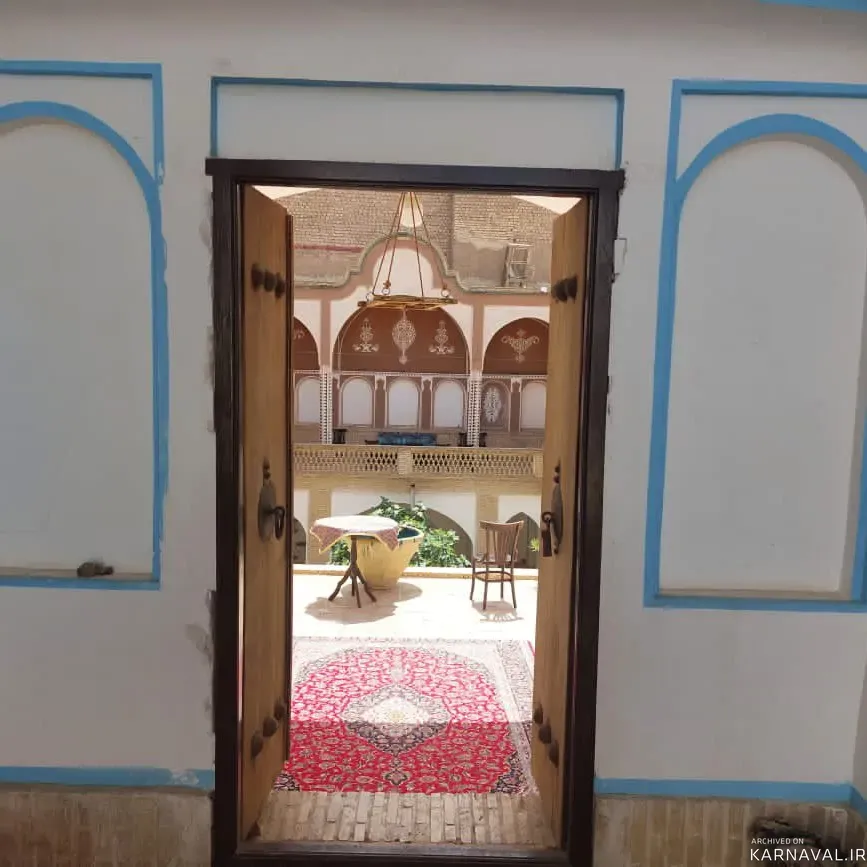 هتل سنتی صادقی (اتاق 2 پامنار) کاشان
