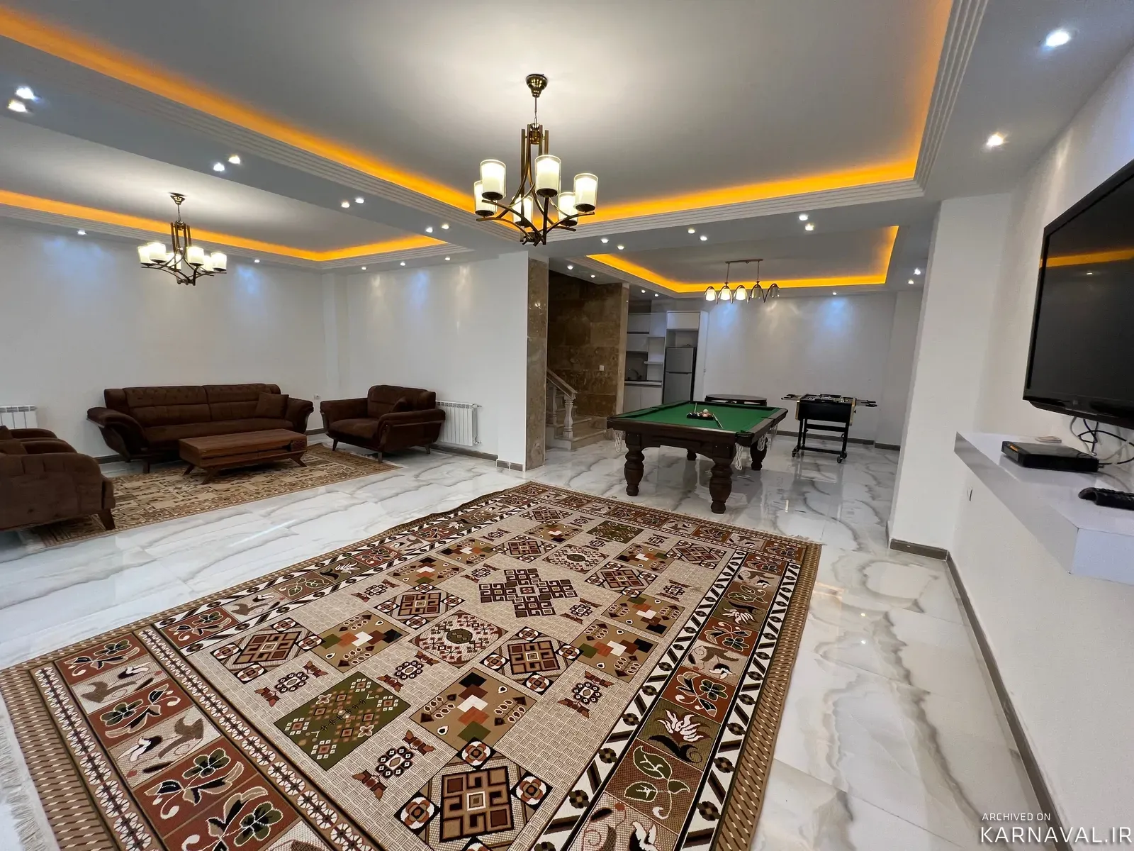ویلا استخردار آبگرم منور با جکوزی و بیلیارد و فوتبال دستی فریدون کنار