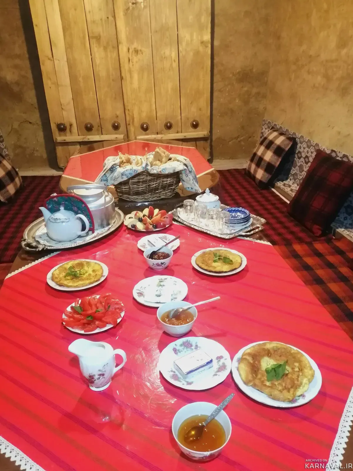 اقامتگاه بوم‌گردی داربوم (اتاق سنجد) همدان