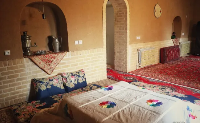 اقامتگاه بومگردی قنات ابراهیم آباد (اتاق خونه قالی) اراک اقامتگاه بومگردی قنات ابراهیم آباد (اتاق خونه قالی) اراک