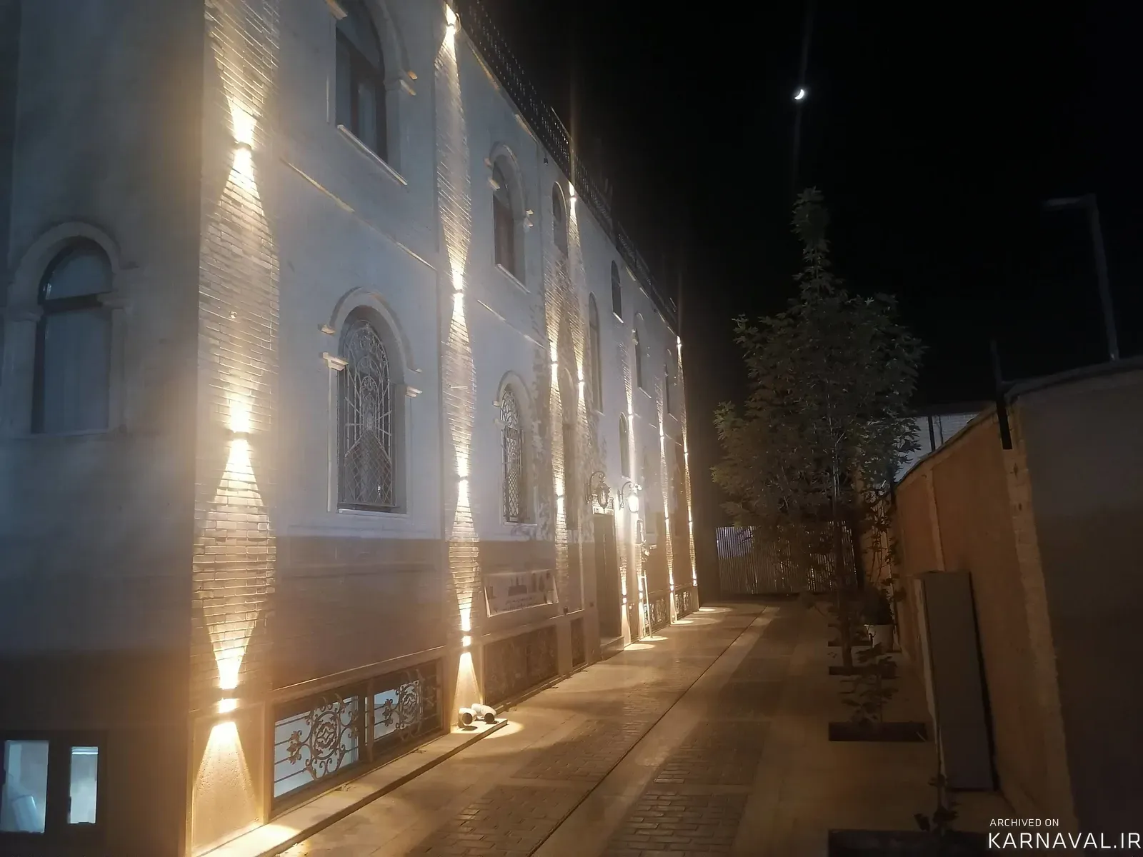 هتل سنتی عمارت هفت دری (زرین بانو 106 ) شیراز هتل سنتی عمارت هفت دری (زرین بانو 106 ) شیراز