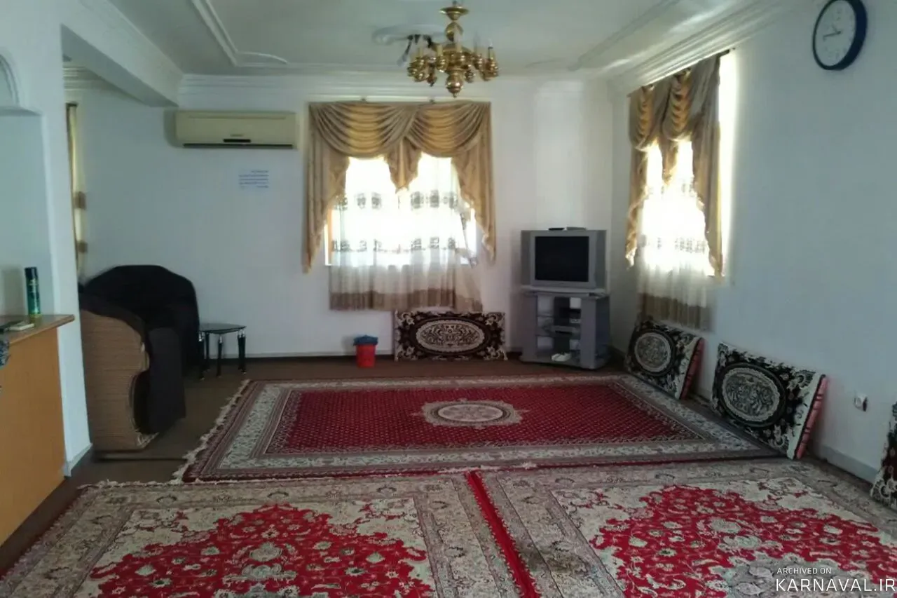 ویلا کاشانه حنا فومن