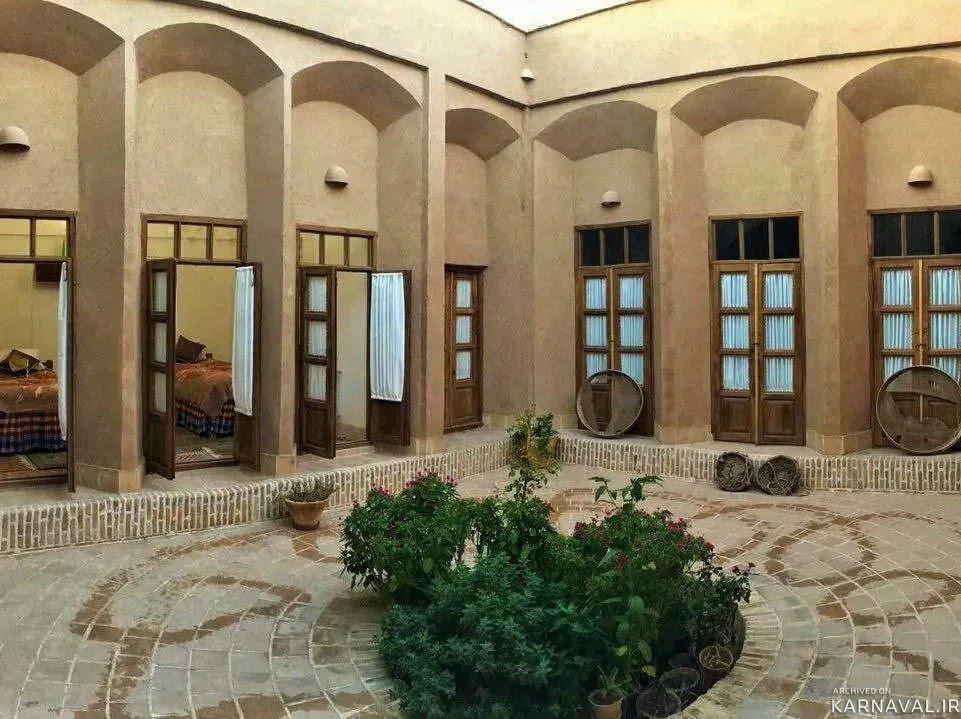 اقامتگاه بومگردی خانه رستم(اتاق بهرام) یزد اقامتگاه بومگردی خانه رستم(اتاق بهرام) یزد