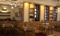 اقامتگاه بومگردی گلجان (سوسن چلچراغ) زنجان اقامتگاه بومگردی گلجان (سوسن چلچراغ) زنجان