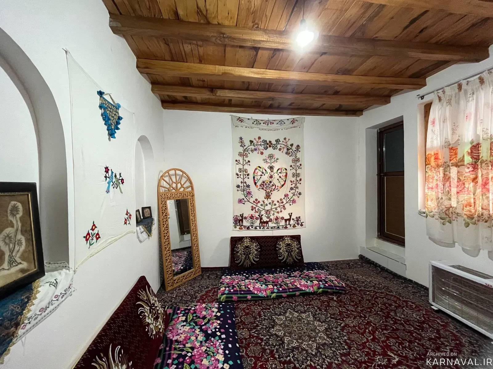 اقامتگاه بومگردی روزیه (اتاق تالیا) شهمیرزاد اقامتگاه بومگردی روزیه (اتاق تالیا) شهمیرزاد