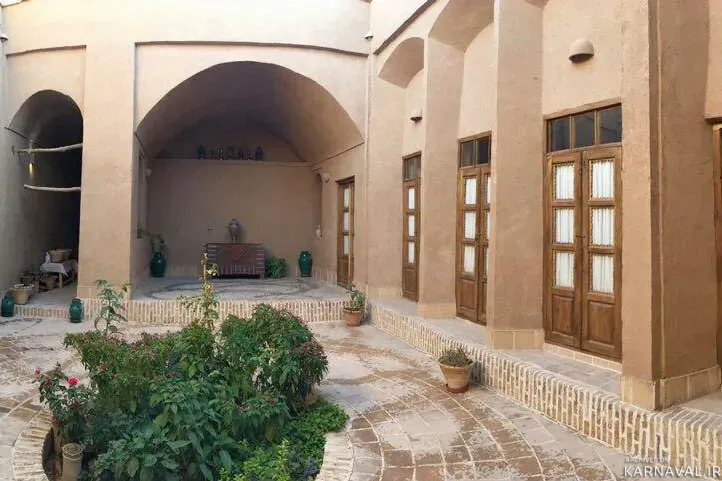 اقامتگاه بوم‌گردی خانه رستم(اتاق مهربان) یزد