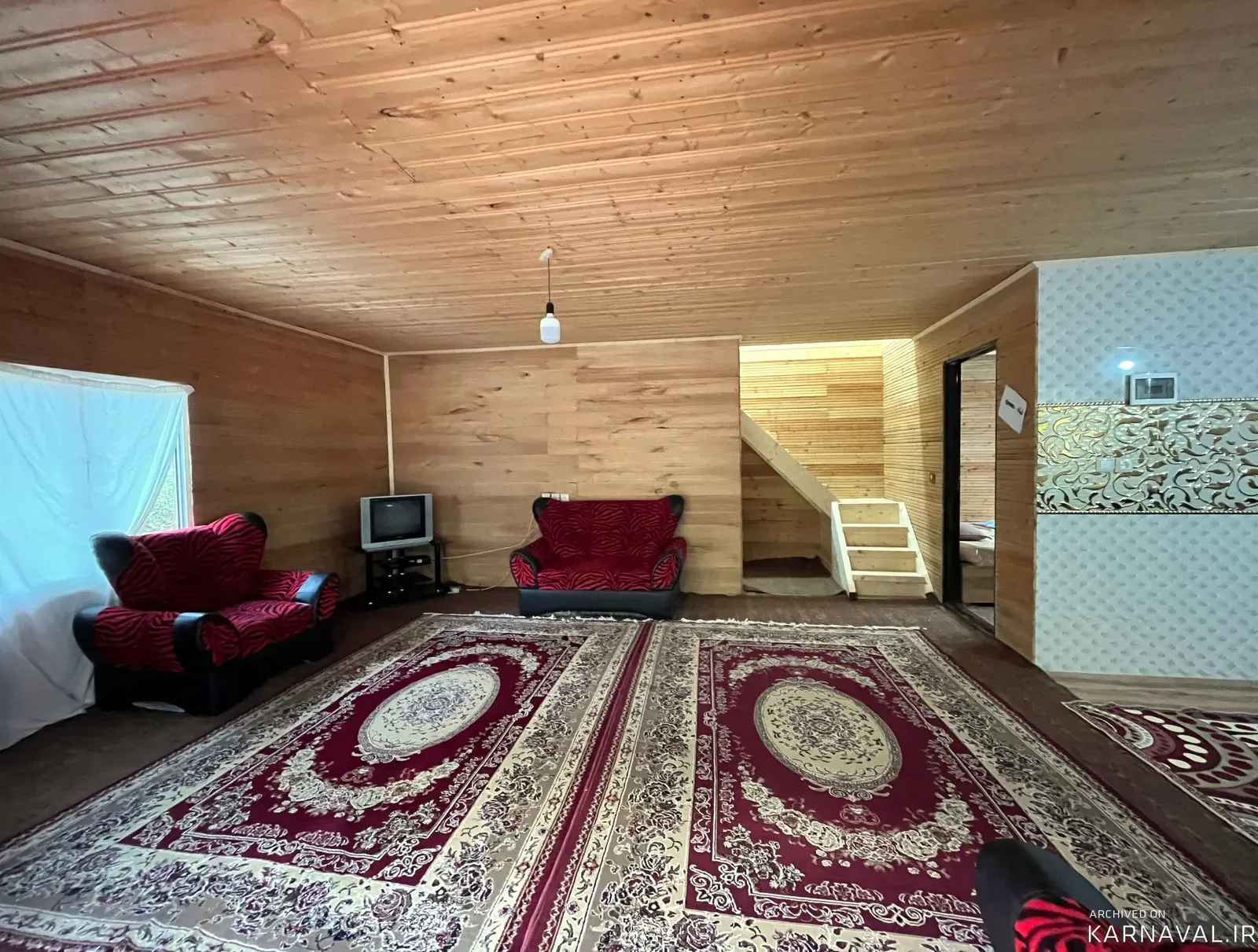 کلبه چوبی هوشنگ اسالم