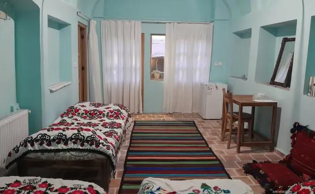 هتل سنتی موزه اسباببازی (اتاق 7) کاشان هتل سنتی موزه اسباببازی (اتاق 7) کاشان