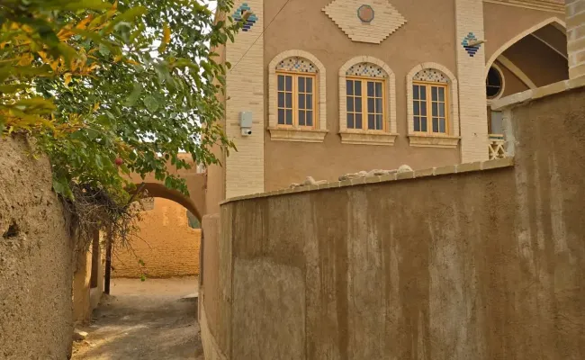 اقامتگاه بومگردی عمارت مهر بانو (اتاق مهربانو) عقدا اقامتگاه بومگردی عمارت مهر بانو (اتاق مهربانو) عقدا