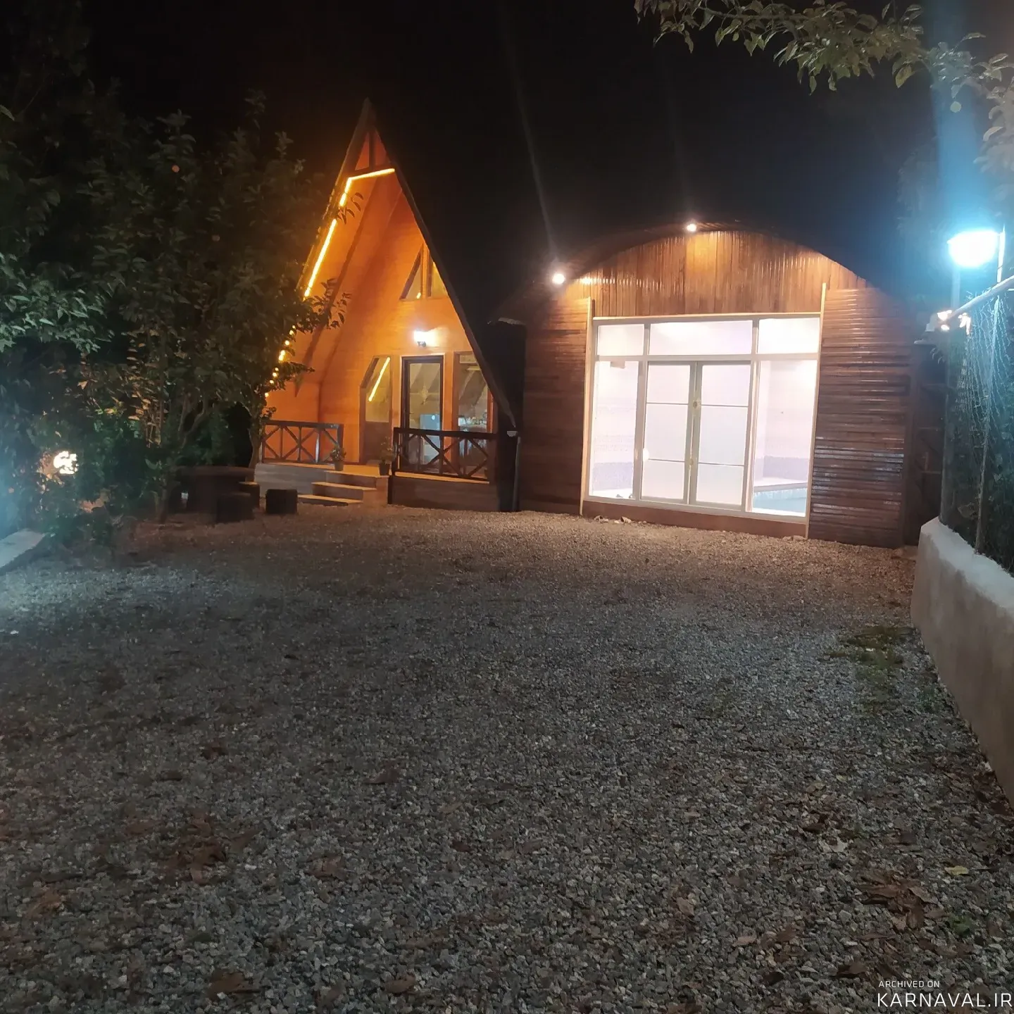 کلبه استخردار آبگرم مهتاب شیرگاه