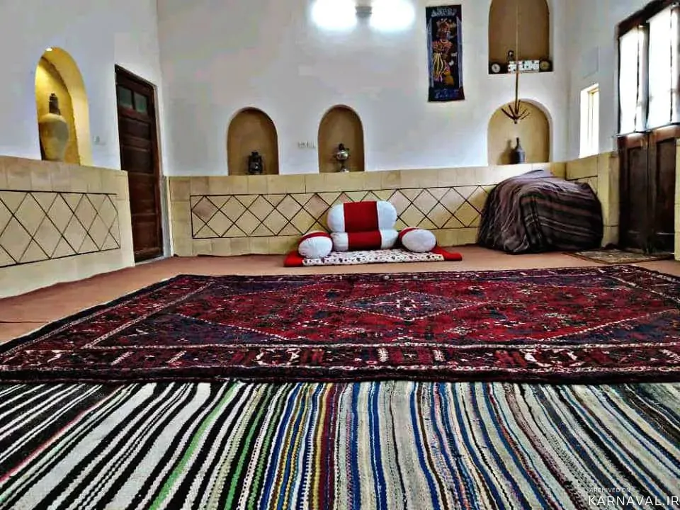 اقامتگاه بوم‌گردی ارامش (واحد گل محمدی ) برزک