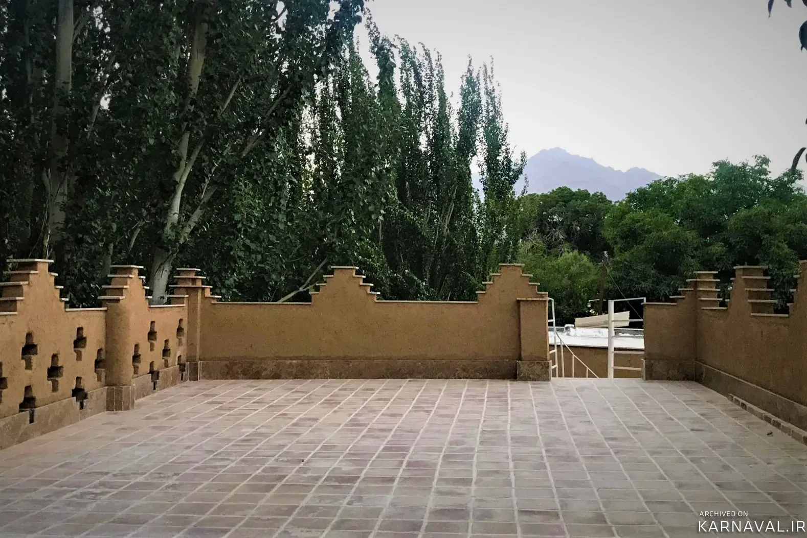 اقامتگاه بوم‌گردی سرای معلم كوه كركس (واحد7)  نطنز