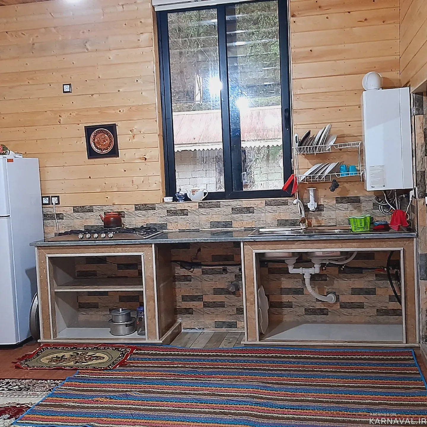 کلبه سوئیسی بهرام کنار رودخانه اسالم