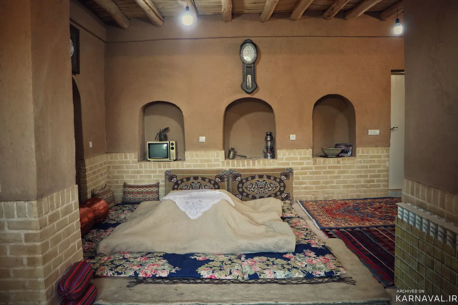 اقامتگاه بوم‌گردی قنات ابراهیم آباد (اتاق خونه بر آفتاب) اراک