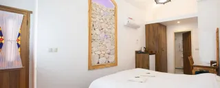 هتل سنتی باباافضل (اتاق نمک VIP ) کاشان هتل سنتی باباافضل (اتاق نمک VIP ) کاشان