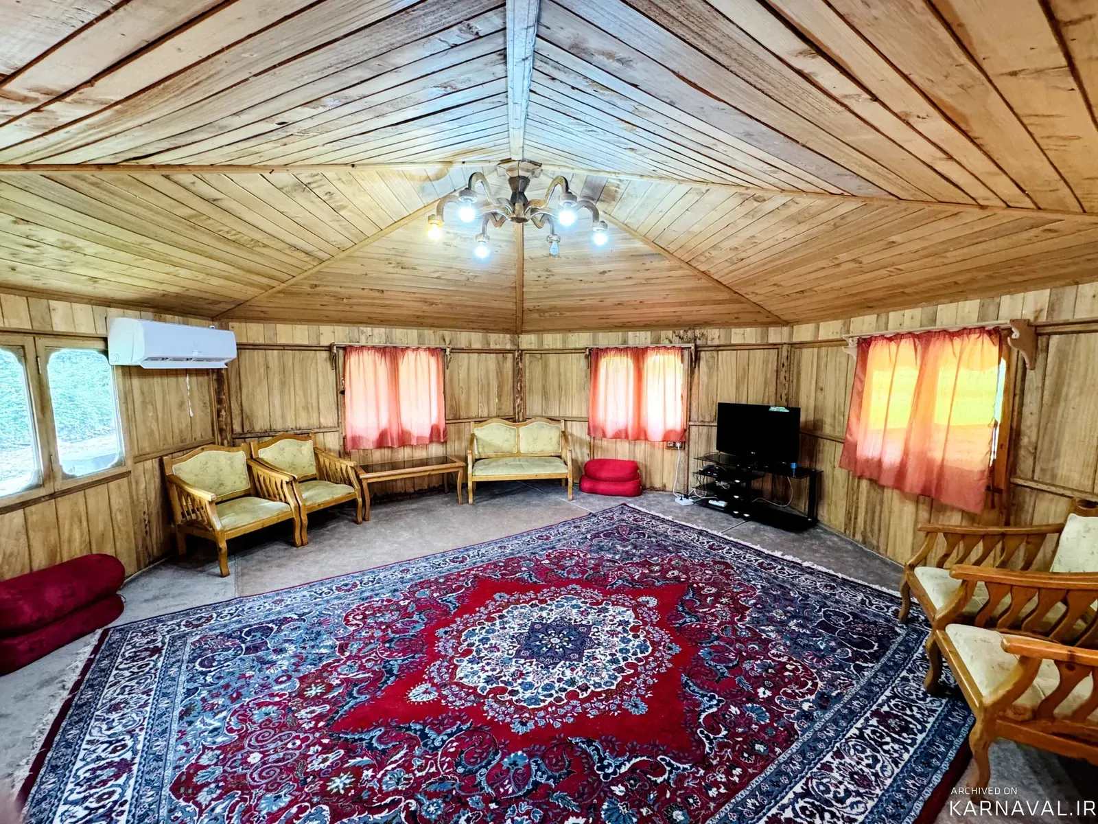 کلبه جنگلی دریاچه لفور لفور