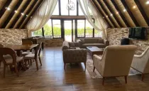 ویلا شب های آرامش متل قو ویلا شب های آرامش متل قو