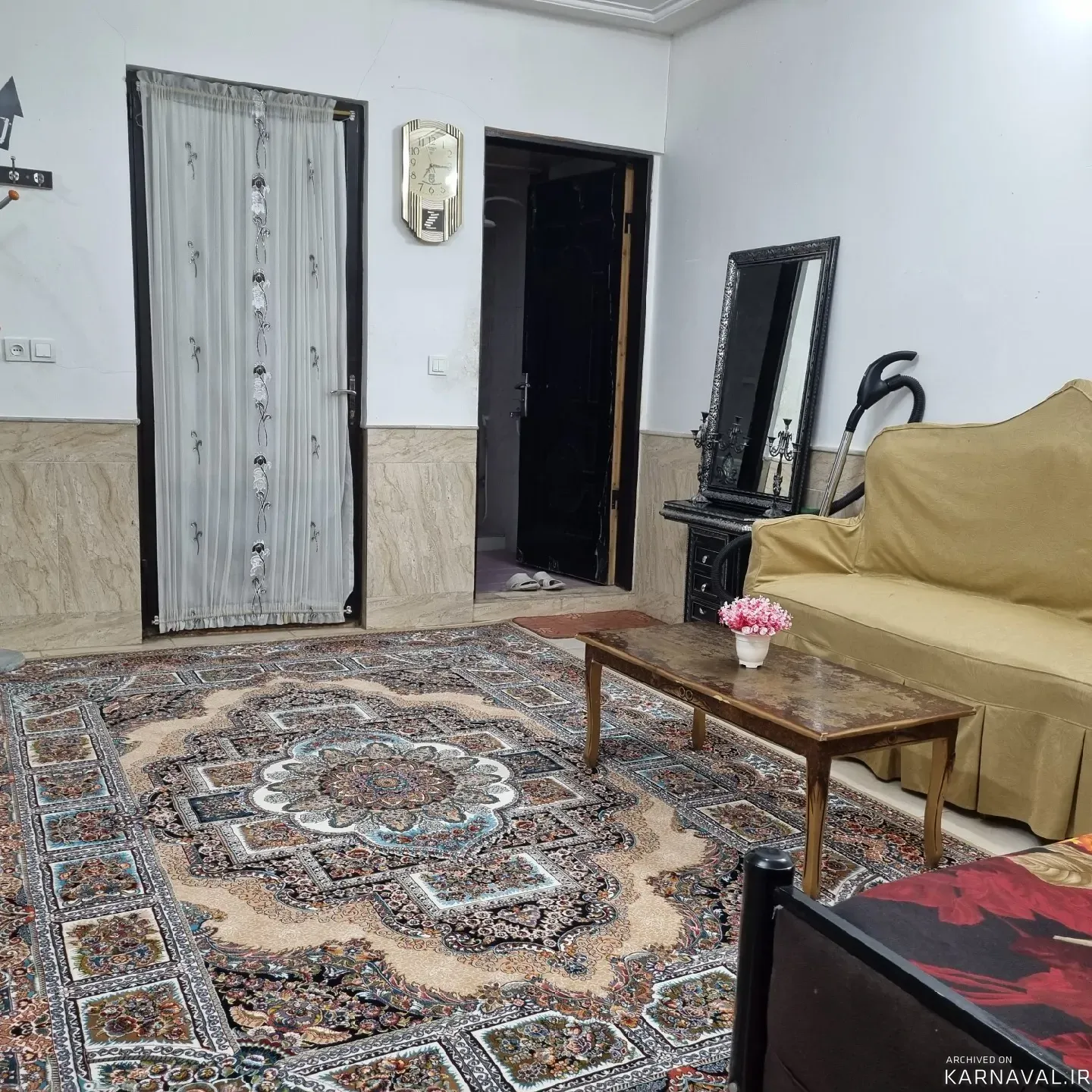 سوییت نقلی (ساحل۴۶) نزدیک خانههای تاریخی کاشان سوییت نقلی (ساحل۴۶) نزدیک خانههای تاریخی کاشان