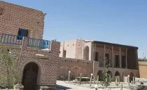 اقامتگاه بومگردی خان قالان سراب (جیران) همدان اقامتگاه بومگردی خان قالان سراب (جیران) همدان