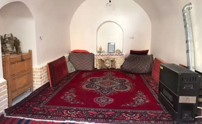 اقامتگاه بومگردی خانه کله(اتاق مریم) دامغان اقامتگاه بومگردی خانه کله(اتاق مریم) دامغان