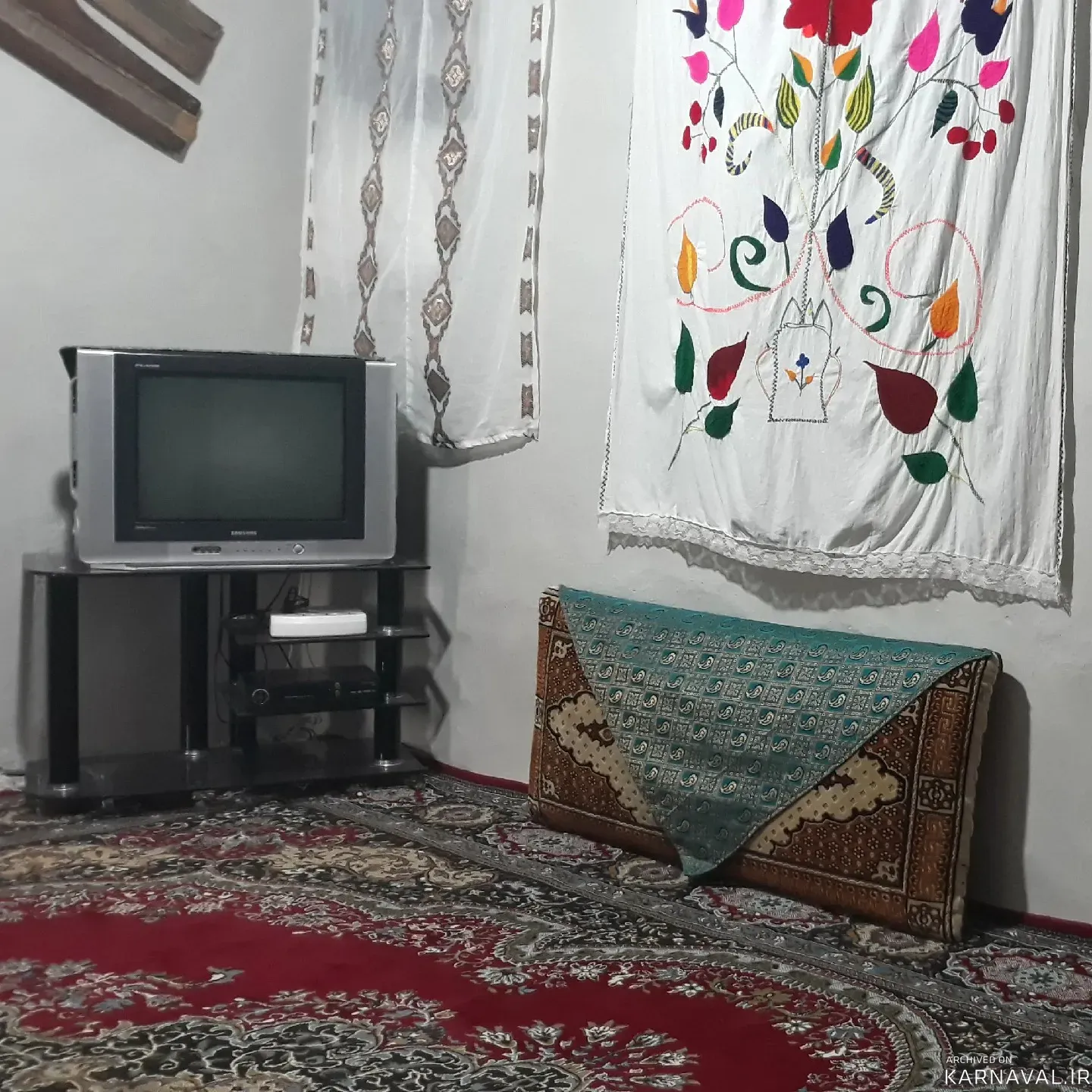 اقامتگاه بوم‌گردی چشمه سورت (اتاق1) کیاسر
