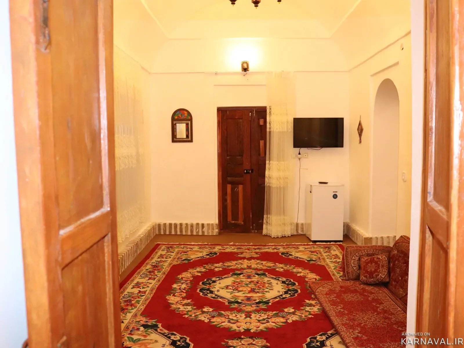 اقامتگاه بوم‌گردی  سرای زنده دلان (vip شاه نشین) فردوس