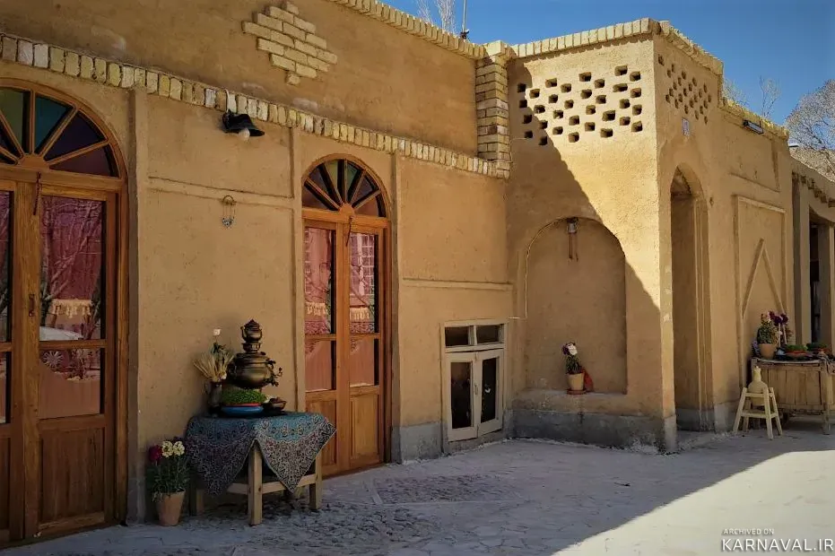 اقامتگاه بومگردی موبد (واحد بابابزرگ) آباده اقامتگاه بومگردی موبد (واحد بابابزرگ) آباده