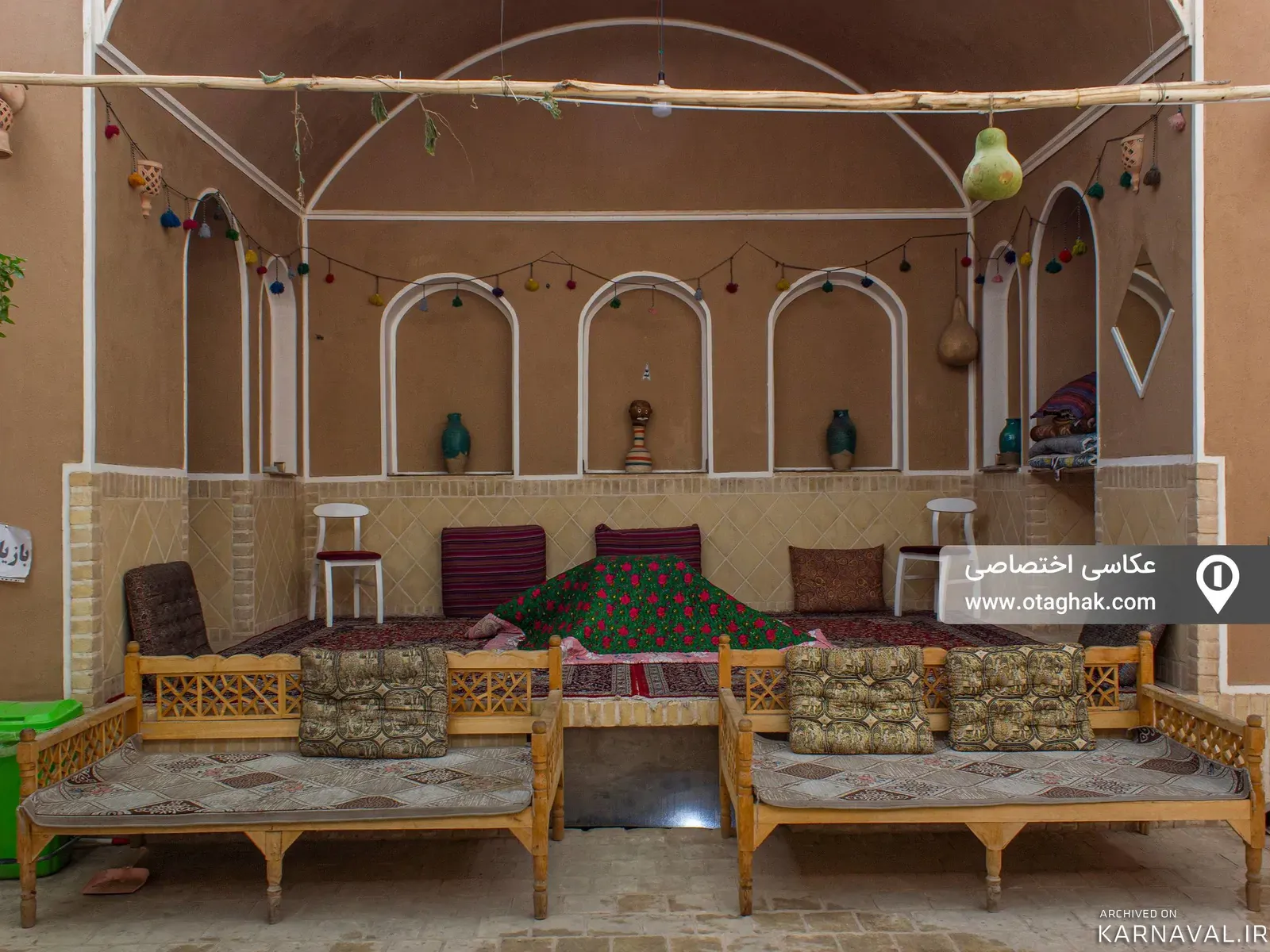 اقامتگاه بومگردی مهران (اتاق پروین اعتصامی) یزد اقامتگاه بومگردی مهران (اتاق پروین اعتصامی) یزد