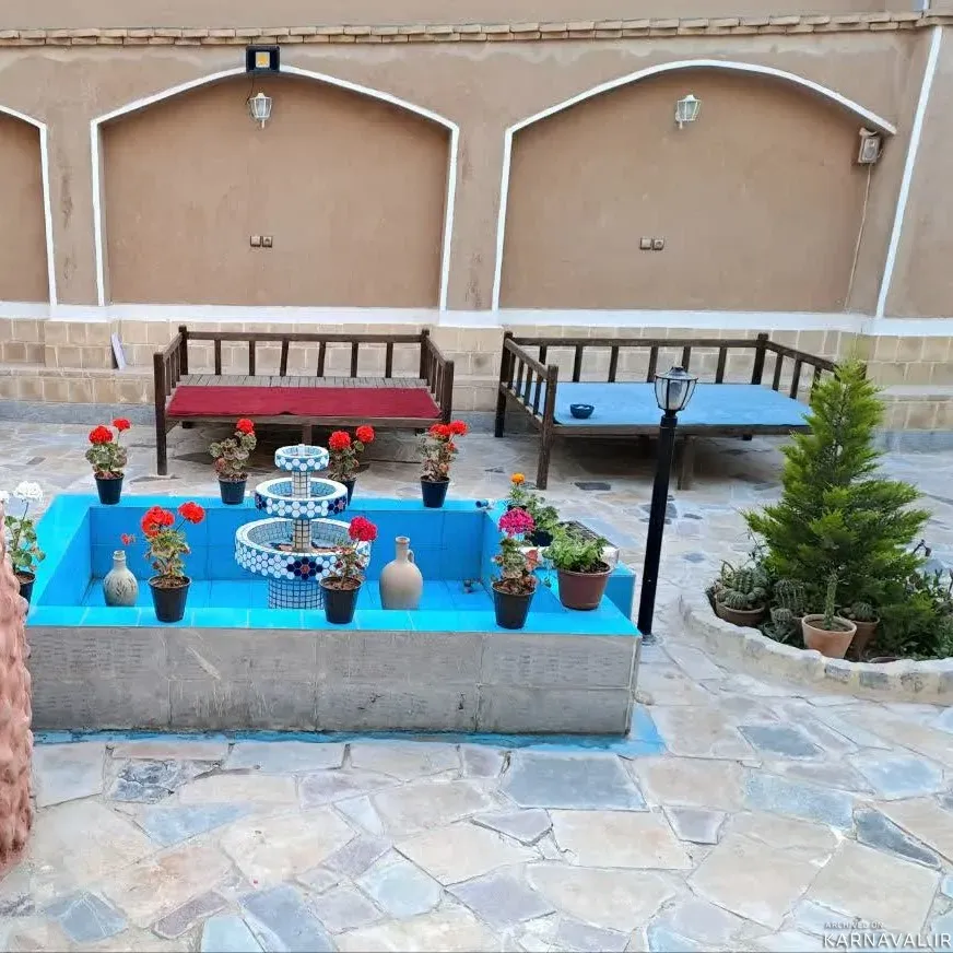 اقامتگاه بوم‌گردی  برج کبوتر (اتاق ۶ نفره) فلاورجان