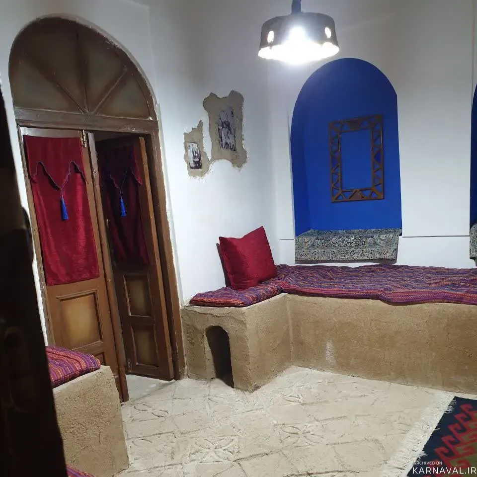 اقامتگاه بوم‌گردی قلعه تاریخی کریم خان (اتاق۱) همدان