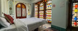 هتل سنتی اقامتگاه سنتی ملک تاج(واحد شاه نشین) شیراز هتل سنتی اقامتگاه سنتی ملک تاج(واحد شاه نشین) شیراز