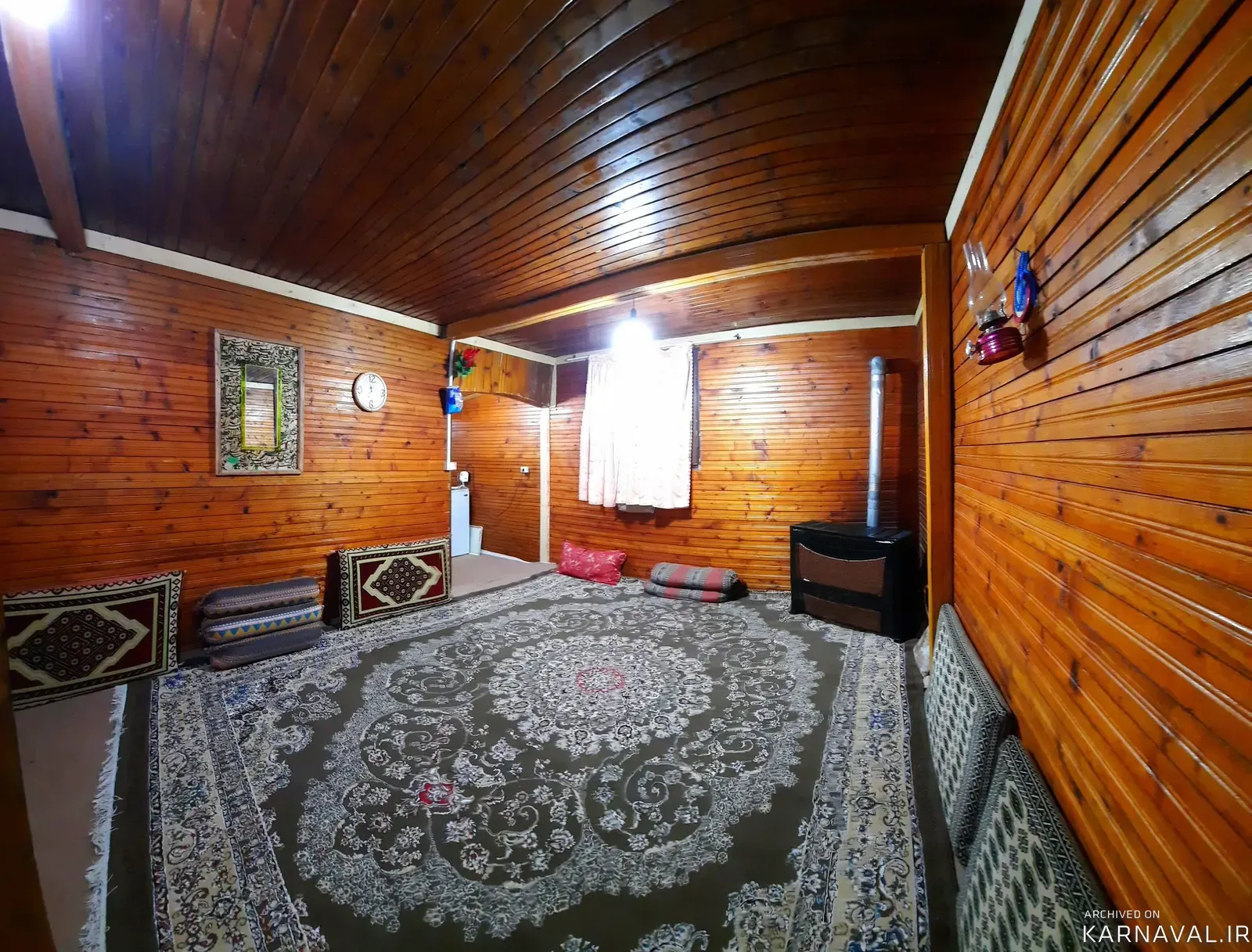 کلبه چوبی درختی صنوبر سوادکوه