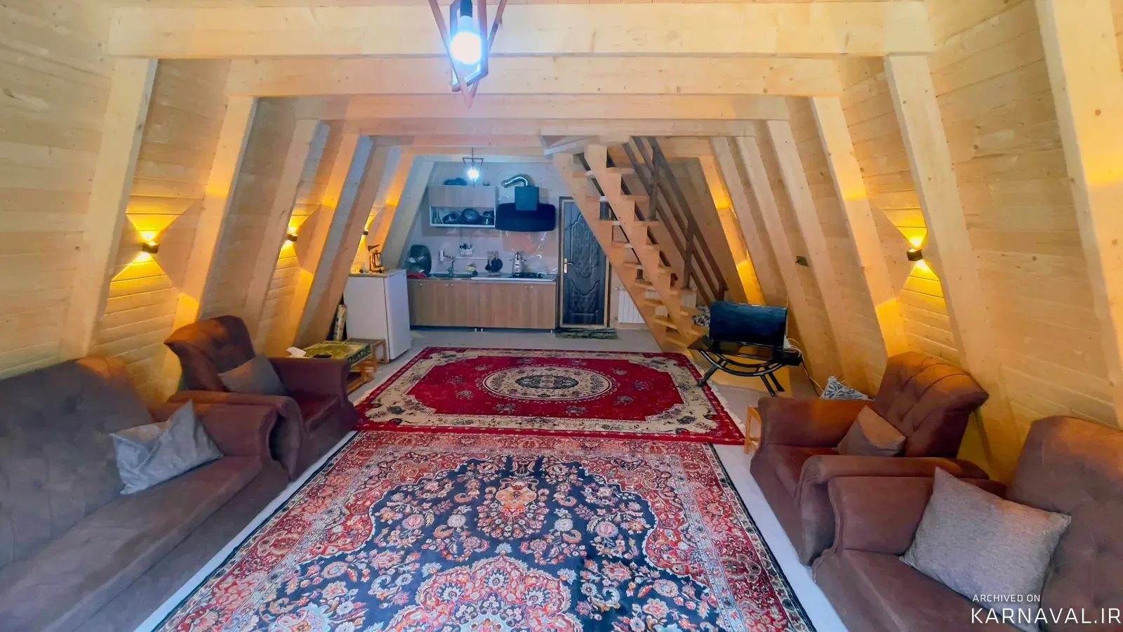 کلبه چوبی هیرکانی با جکوزی شیرگاه