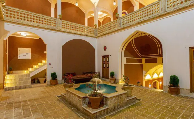 هتل سنتی باباافضل (اتاق نمک VIP ) کاشان هتل سنتی باباافضل (اتاق نمک VIP ) کاشان