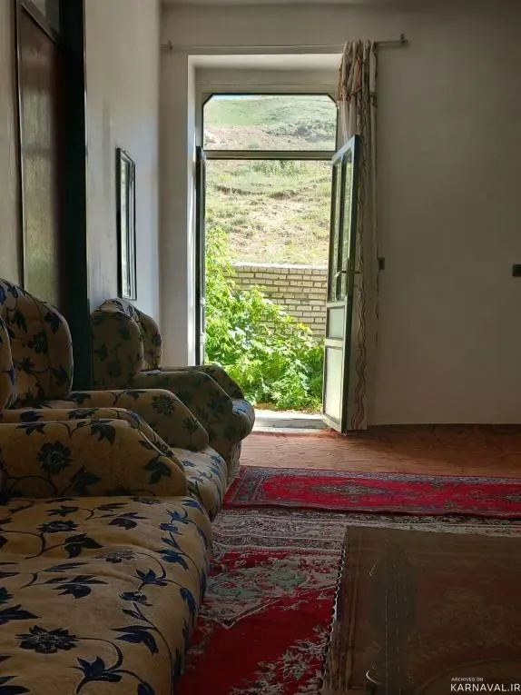 خانه تخت سلیمان تکاب