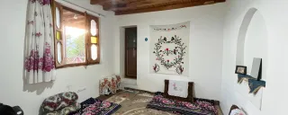 اقامتگاه بومگردی روزیه (اتاق تالیا) شهمیرزاد اقامتگاه بومگردی روزیه (اتاق تالیا) شهمیرزاد