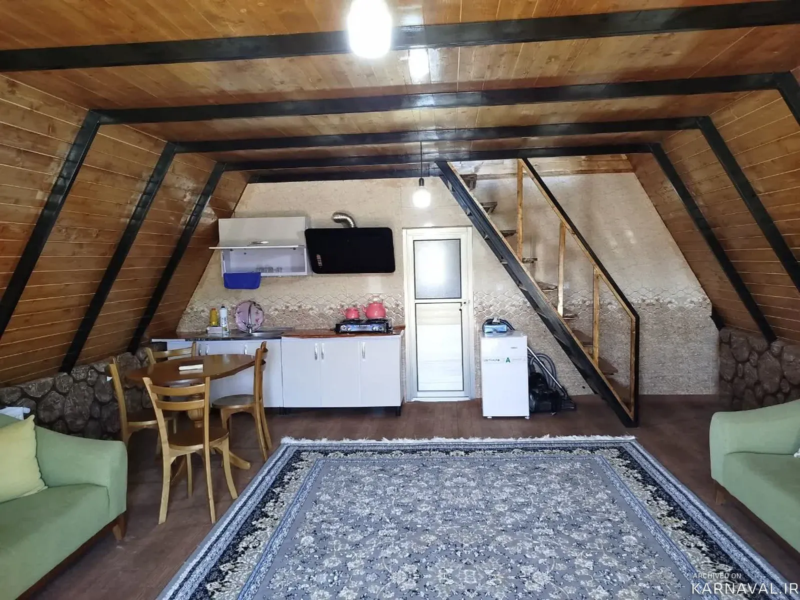 کلبه سوئیسی دمزنون سوادکوه کلبه سوئیسی دمزنون سوادکوه