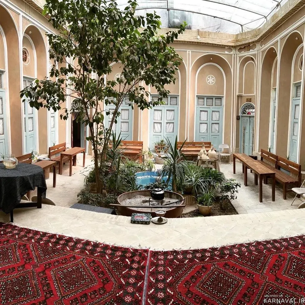 اقامتگاه بومگردی سرای مهربان شهریار(دی بمهر) یزد اقامتگاه بومگردی سرای مهربان شهریار(دی بمهر) یزد