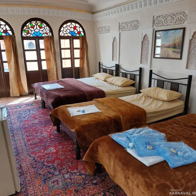 هتل سنتی صادقی (اتاق 2 پامنار) کاشان