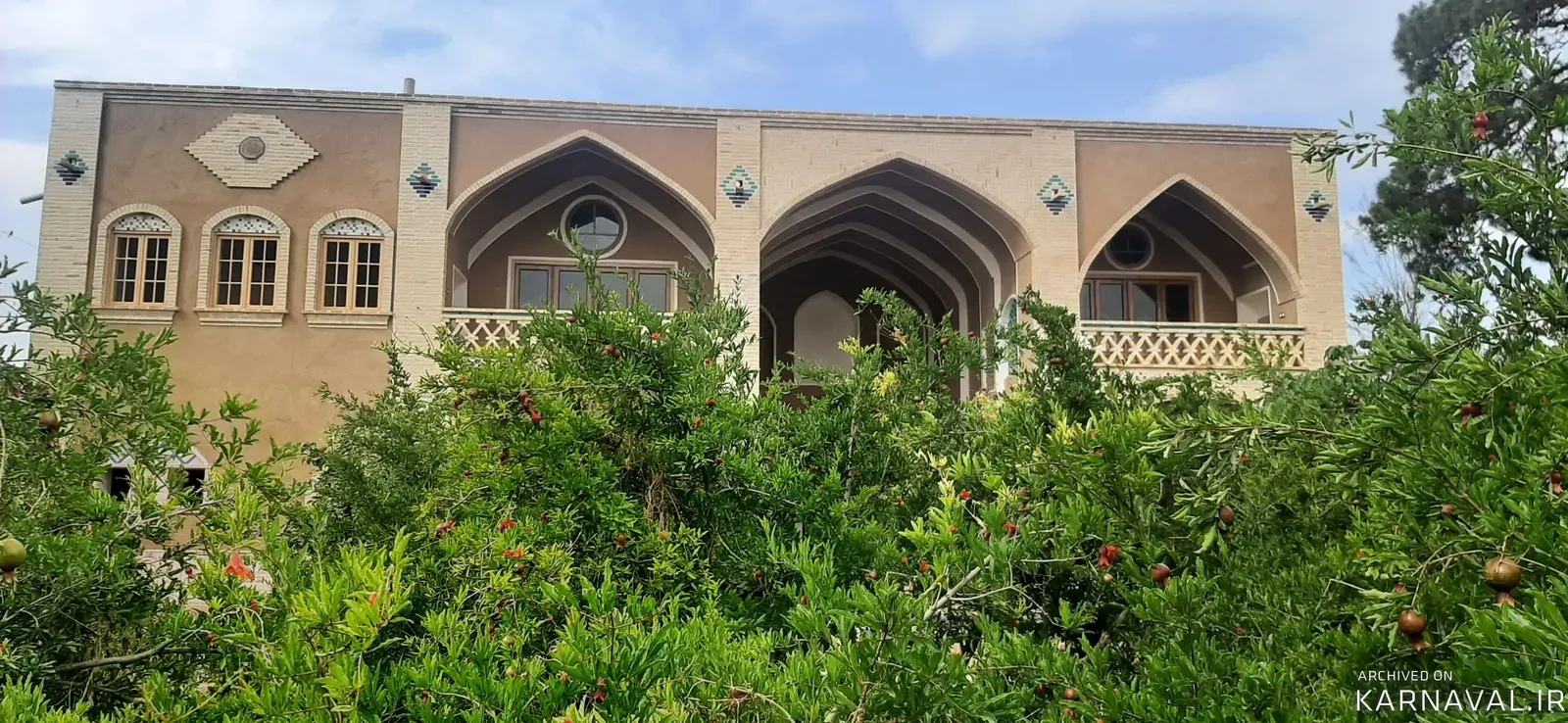 اقامتگاه بومگردی عمارت مهر بانو (اتاق مهربانو) عقدا اقامتگاه بومگردی عمارت مهر بانو (اتاق مهربانو) عقدا