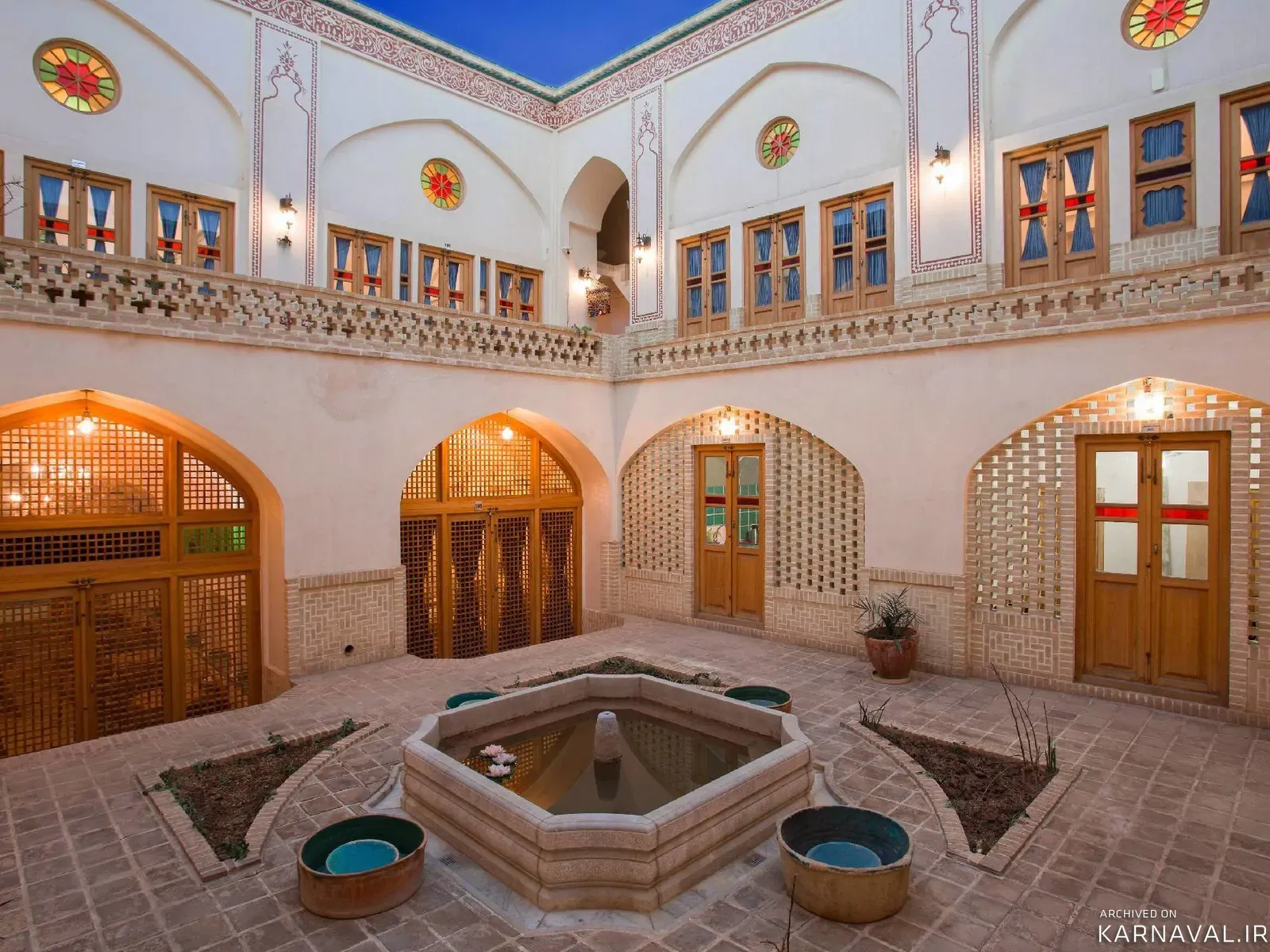 هتل سنتی سرپله(اتاق گلزار) کاشان هتل سنتی سرپله(اتاق گلزار) کاشان