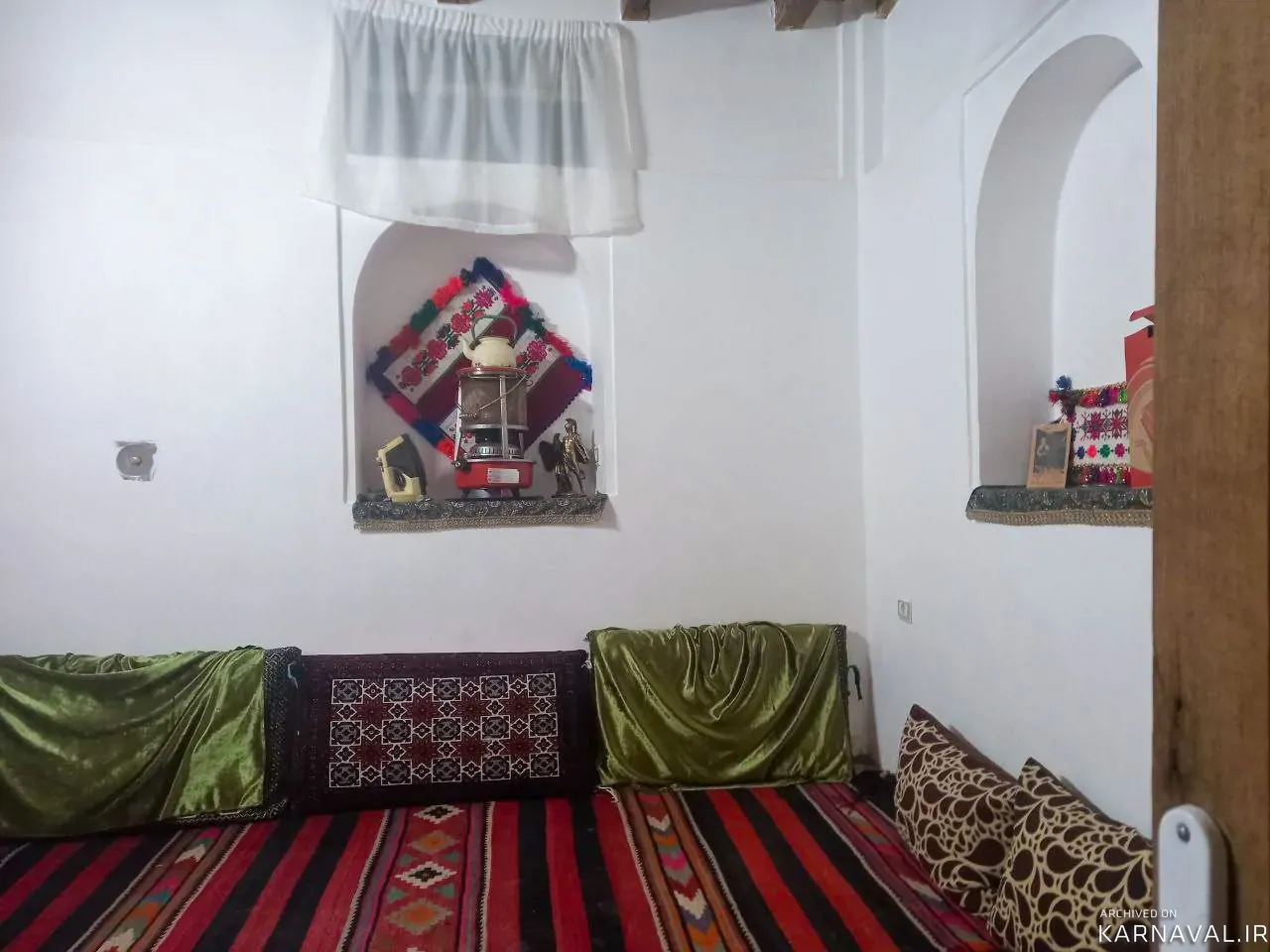 اقامتگاه بومگردی سنگسری (واحد فانوس) سمنان اقامتگاه بومگردی سنگسری (واحد فانوس) سمنان
